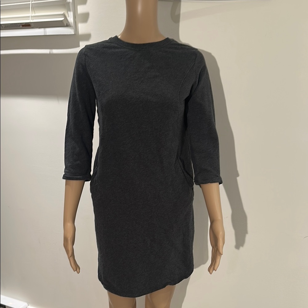 Gray Sheath Dress with 3/4 Sleeves and Crew Neck for Work
